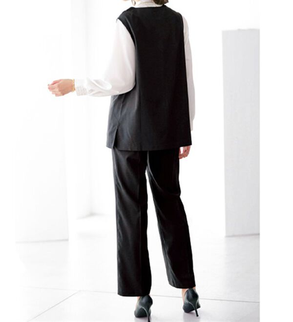 BELLUNA（ベルーナ）の「【４点セット】＜５つのラクが嬉しい！＞洗える！ストレッチ素材４点セットスーツ（その他スーツ）」｜詳細画像