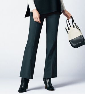 VINNO（ヴィノ）の「ストレッチ素材・裾フレアーパンツ（フルレングスパンツ）」｜詳細画像