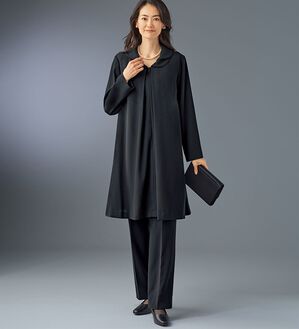 BELLUNA（ベルーナ）の「洗えるストレッチ素材！ゆったりチュニックセットアップ（ブラックフォーマル（喪服・礼服））」｜詳細画像