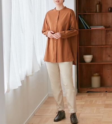 Viola e Viola（ヴィオラ エ ヴィオラ）の「綿１００％オックスバンドカラーシャツチュニック（チュニック）」