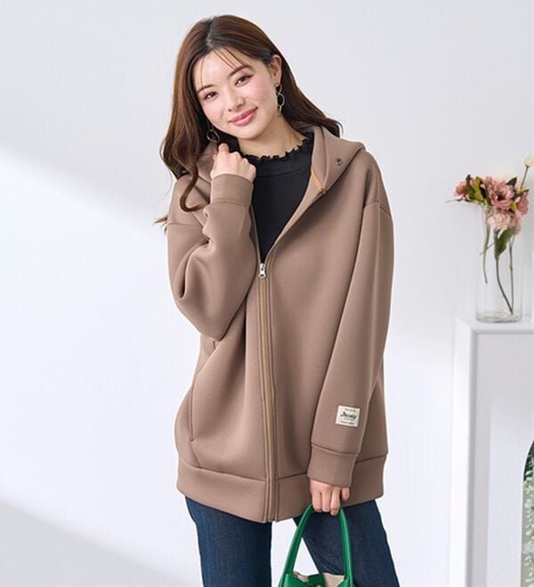 BELLUNA（ベルーナ）の「肩が疲れにくい！マシュマロ感覚ジップフーディー（ブルゾン）」｜詳細画像