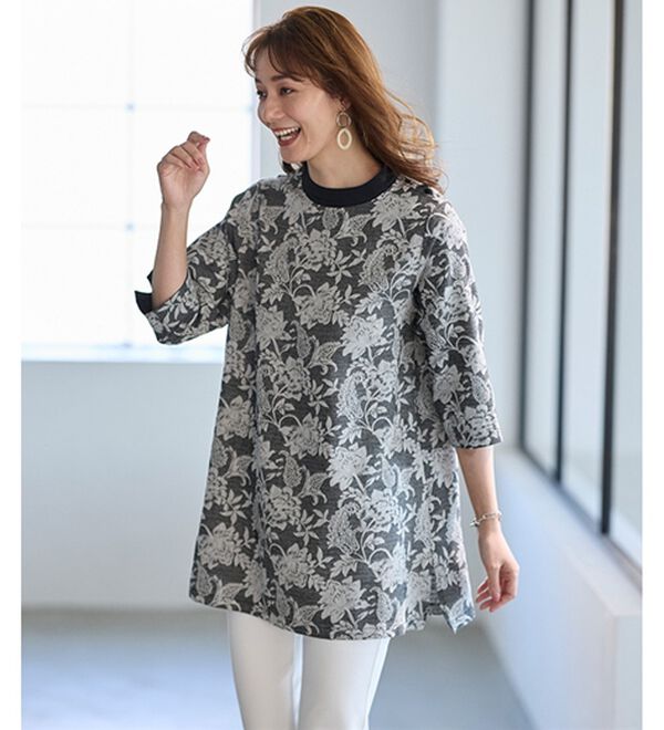 BELLUNA（ベルーナ）の「夏空に映える花柄ジャカードチュニック（チュニック）」｜詳細画像