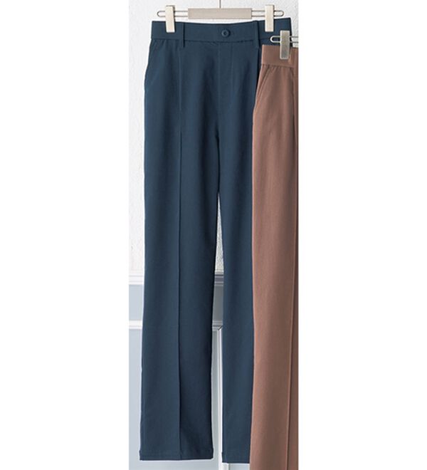 BELLUNA（ベルーナ）の「綿混ハイパー美脚ストレッチチノパンツ（フルレングスパンツ）」｜ネイビー