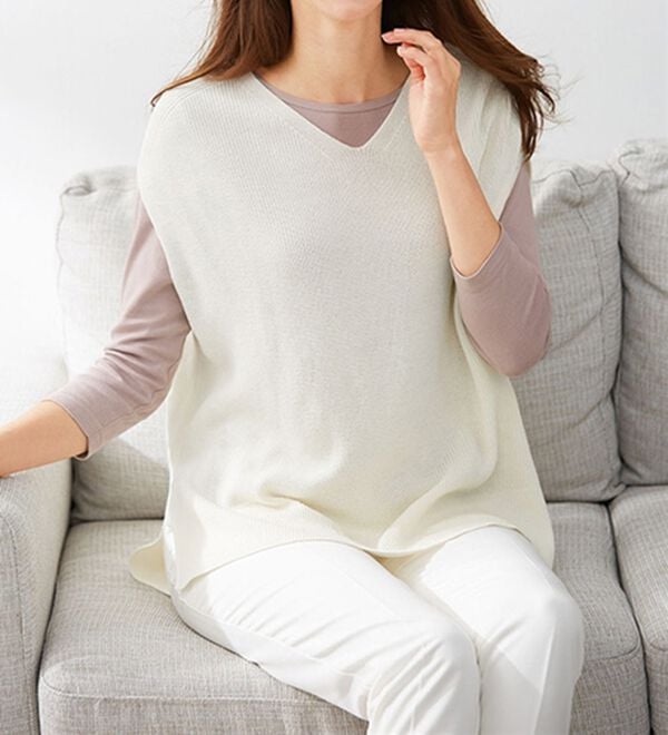 LAVIENNE（ラヴィエンヌ）の「＜カラフルコットン＞綿１００％クルーネックプルオーバー（８分袖）（肌着・インナーウェア）」｜詳細画像