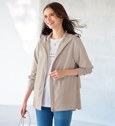 BELLUNA（ベルーナ）の「ＵＶ対策！はっ水軽量バックフレアパーカー（パーカー）」