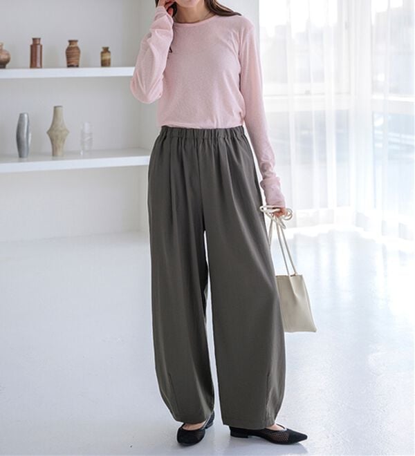 BELLUNA（ベルーナ）の「【初めてでも失敗しにくい！】艶消しシルキーカーブパンツ（ワイドパンツ・ガウチョ）」｜詳細画像