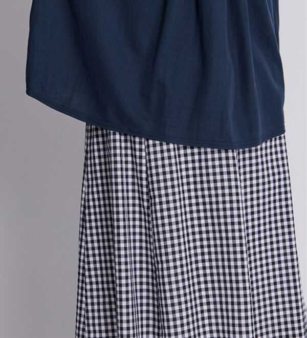 BELLUNA（ベルーナ）の「絶対に焼けたくない！後プリーツＵＶパーカー（パーカー）」｜詳細画像