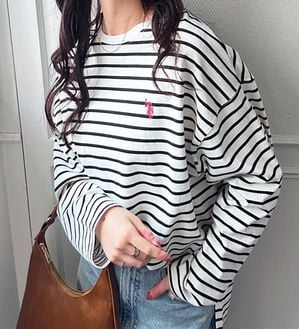 GeeRA（ジーラ）の「【Ｕ．Ｓ．ＰＯＬＯ ＡＳＳＮ】オーバーサイズ刺しゅうロンＴ（カットソー）」｜オフホワイト&times;ブラックボーダー