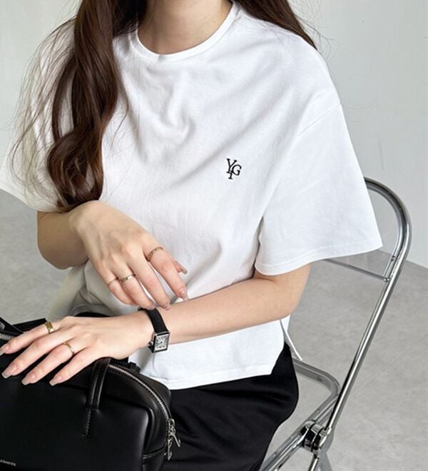 GeeRA（ジーラ）の「アナグラムロゴ刺しゅうＴシャツ（Tシャツ）」｜詳細画像