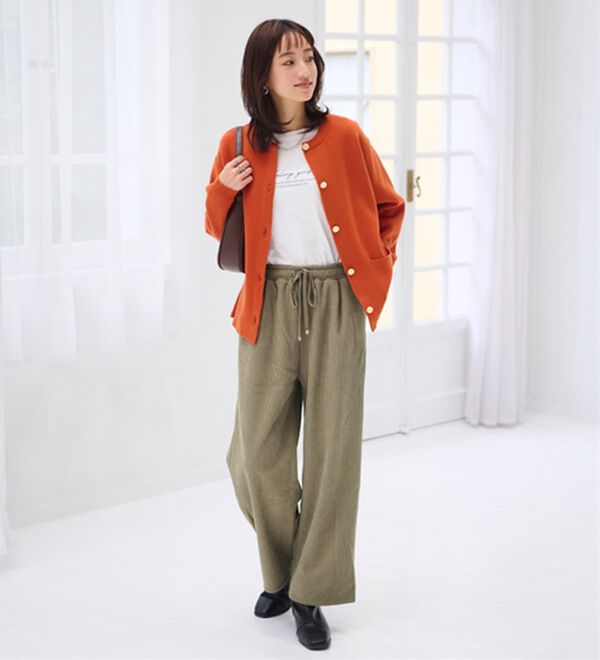 BELLUNA（ベルーナ）の「なめらか裏ベロアコーデュロイワイドパンツ（ワイドパンツ・ガウチョ）」｜詳細画像