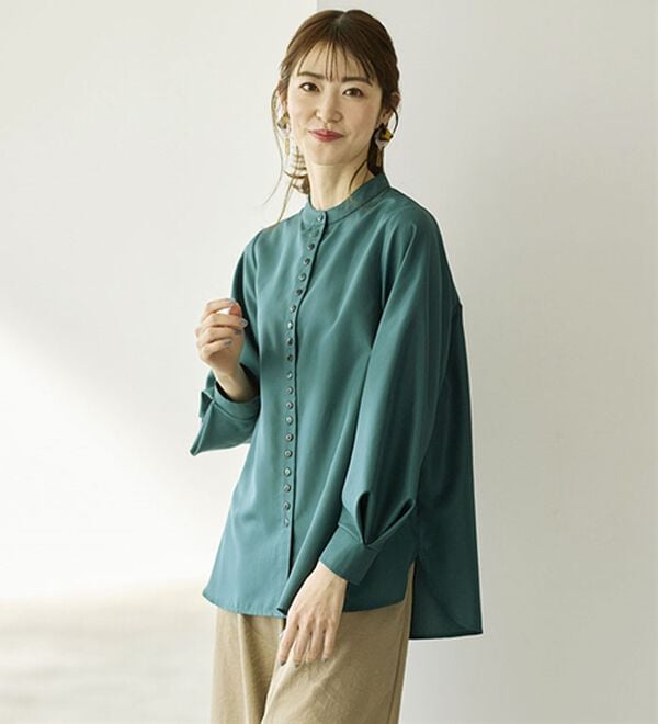 BELLUNA（ベルーナ）の「大人のシンプル服多ボタン袖ボリュームブラウス（ブラウス）」｜詳細画像