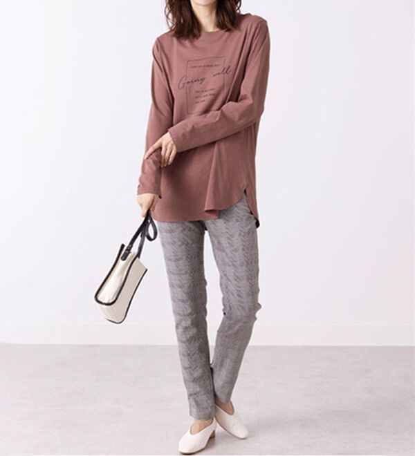 BELLUNA（ベルーナ）の「キレイ見え綿１００％素材ロゴプルオーバー（カットソー）」｜詳細画像