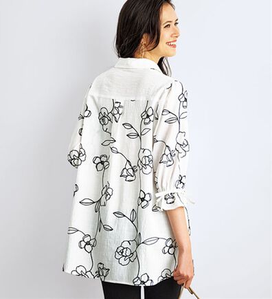 BELLUNA（ベルーナ）の「花柄刺しゅう袖リボンシャツチュニック（チュニック）」