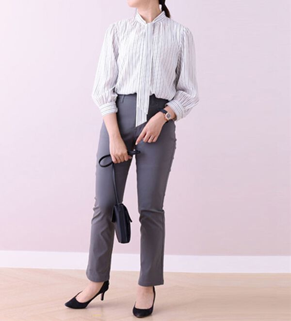 BELLUNA（ベルーナ）の「ボウタイデザインプリントブラウス（ブラウス）」｜詳細画像