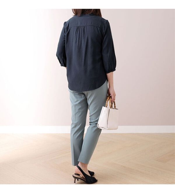 BELLUNA（ベルーナ）の「ひんやり涼感レーヨンドビー素材ブラウス（ブラウス）」｜詳細画像