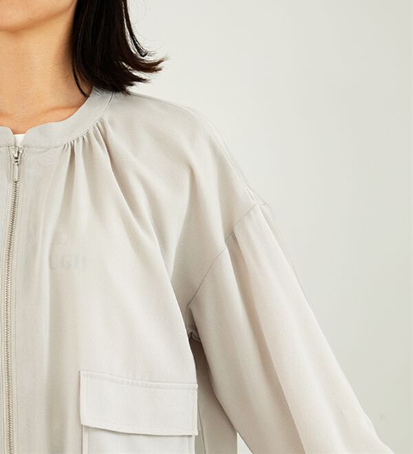 BELLUNA（ベルーナ）の「とろみ素材ポケットデザインブルゾン（ブルゾン）」｜詳細画像