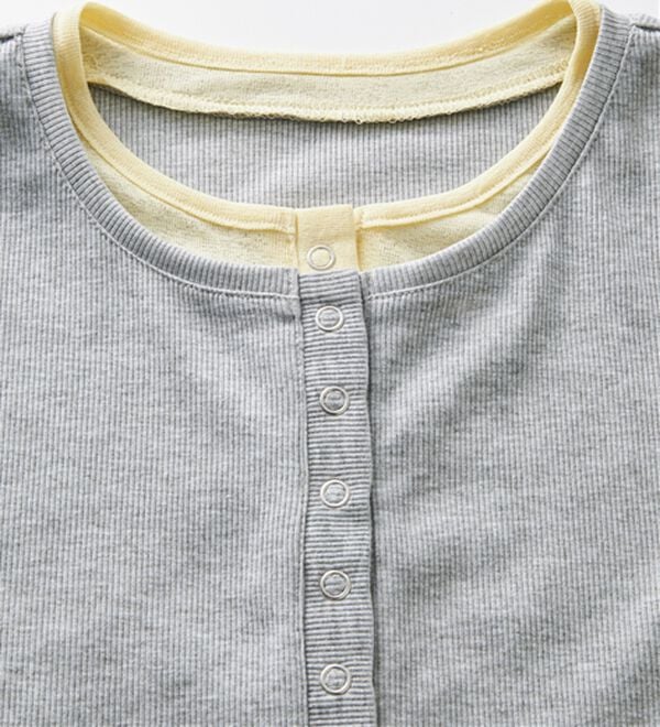 RANAN（ラナン）の「レイヤード風ヘンリーネックTシャツ（カットソー）」｜詳細画像