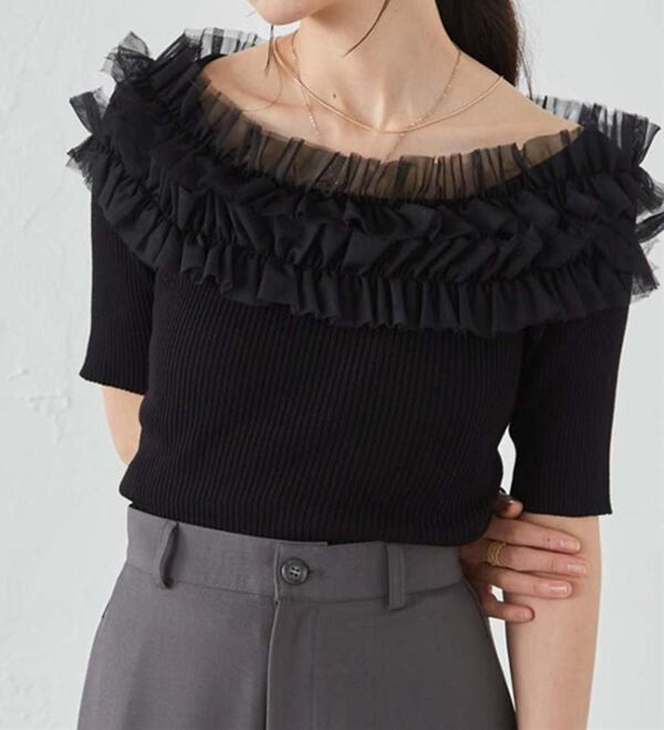 RANAN（ラナン）の「チュールフリルオフショルニット（ニット・セーター）」｜詳細画像