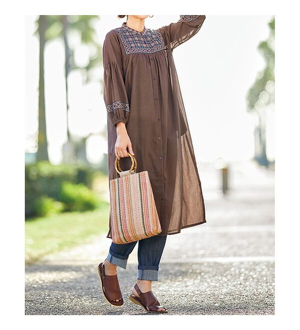 BELLUNA（ベルーナ）の「インド綿配色刺しゅうワンピース（チュニックワンピース）」｜詳細画像