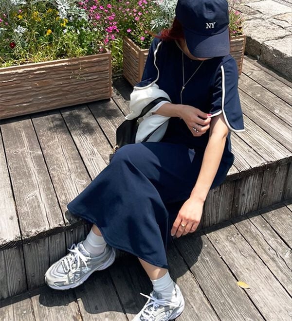 GeeRA（ジーラ）の「スリット入りフレアースリーブワンピース（その他ワンピース）」｜詳細画像