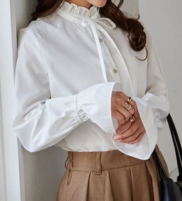 RANAN（ラナン）の「プチフリルリボン付きブラウス（ブラウス）」｜詳細画像