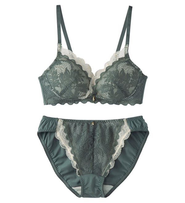 YU'NOW（ユナウ）の「ぷるるん谷間のノンワイヤーブラ＆ショーツ（ブラジャー＆ショーツセット）」｜詳細画像