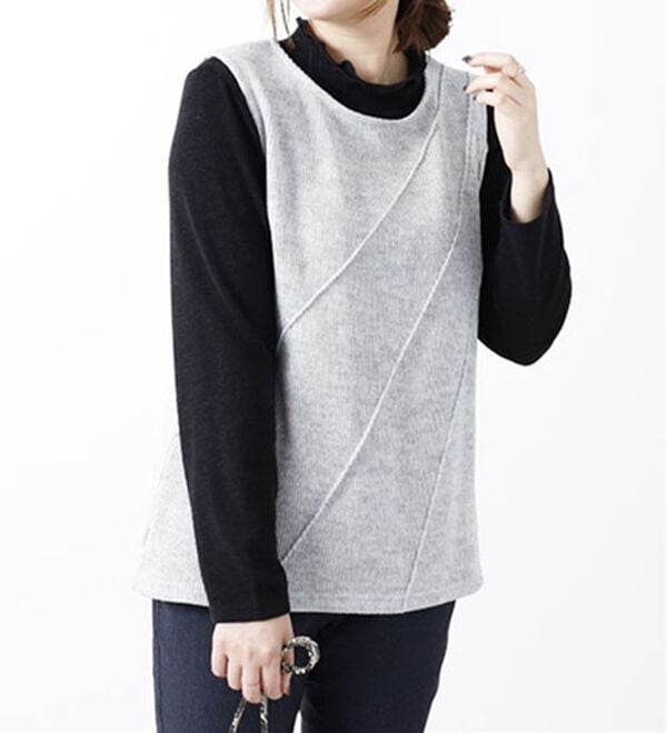 BELLUNA（ベルーナ）の「裏起毛素材タックデザインアンサンブル（アンサンブル）」｜杢グレー&times;黒