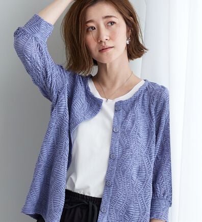 BELLUNA（ベルーナ）の「波柄シアージャカード素材カーディガン（ニットカーディガン）」