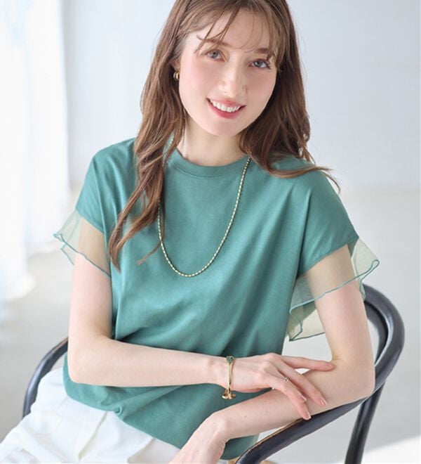 alotta（アロッタ）の「１枚でこなれ感！袖チュールデザイン綿混Ｔシャツ（Tシャツ）」｜ライトグリーン