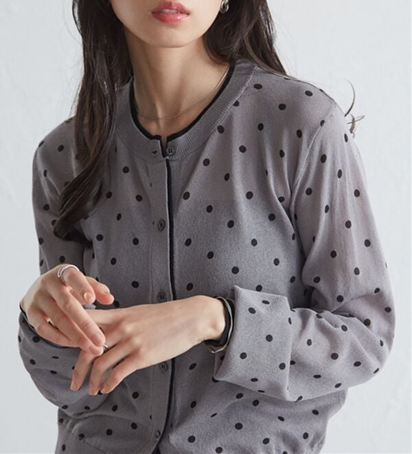 RANAN（ラナン）の「レイヤード風バイカラーシアーカーデ（ニットカーディガン）」｜詳細画像