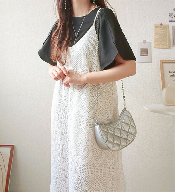 GeeRA（ジーラ）の「スリット入りフレアースリーブＴブラウス（ブラウス）」｜詳細画像