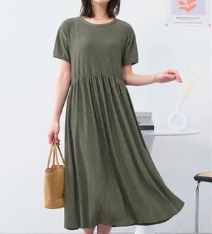 Viola e Viola（ヴィオラ エ ヴィオラ）の「【５つの機能付】楽ちんジャカードワンピース（カットソーワンピース）」｜カーキ