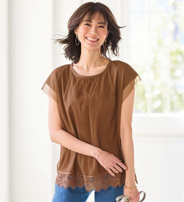 BELLUNA（ベルーナ）の「＜猛暑対策＞チュール重ね裾レースプルオーバー（チュニック）」｜ブラウン