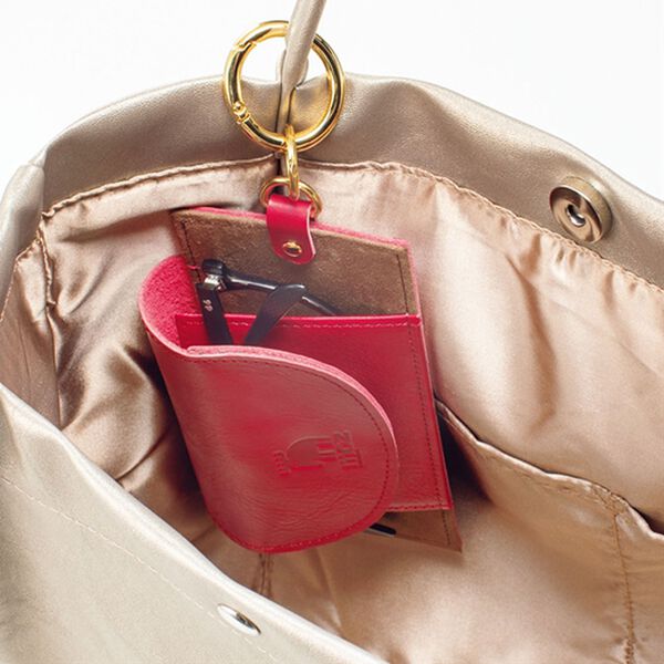 BELLUNA（ベルーナ）の「＜ｍｏｚ＞日本製バッグチャーム牛革眼鏡ホルダー（その他ファッション小物）」｜詳細画像