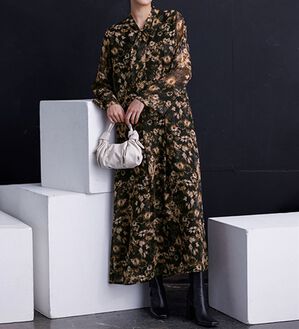 RANAN（ラナン）の「ラメストライプボウタイプリントワンピ（プリントワンピース）」｜ブラック系