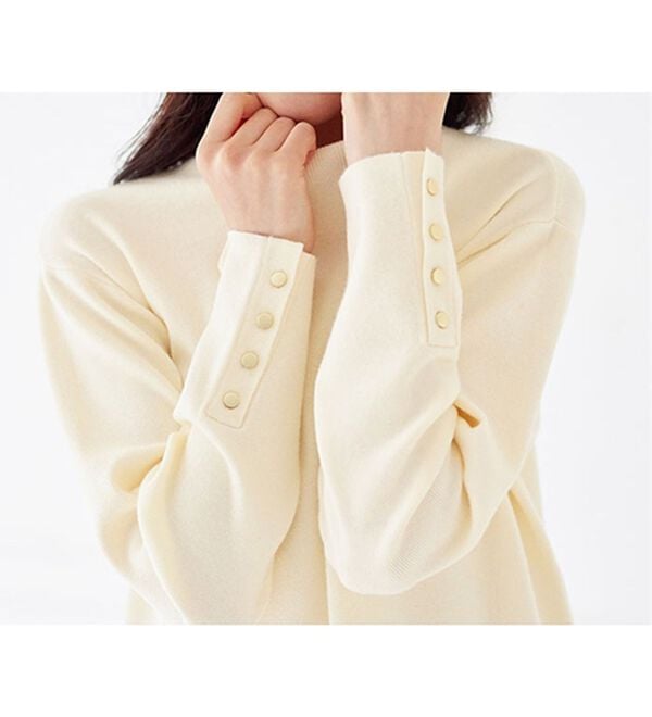BELLUNA（ベルーナ）の「もちもち袖ボタンニットプルオーバー（ニット・セーター）」｜詳細画像