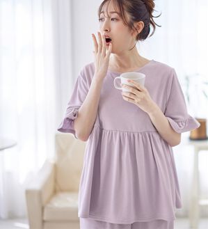 alotta（アロッタ）の「【選べる！】やわらかパイルルームウェア＜ギャザー切替トップス・裾フリルロングパンツ・裾フリルショートパンツ＞（フルレングスパンツ）」｜ライラック／トップス