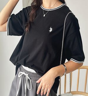 GeeRA（ジーラ）の「【ＵＳ．ＰＯＬＯ．ＡＳＳＮ】ライン配色Ｔシャツ（Tシャツ）」｜ブラック