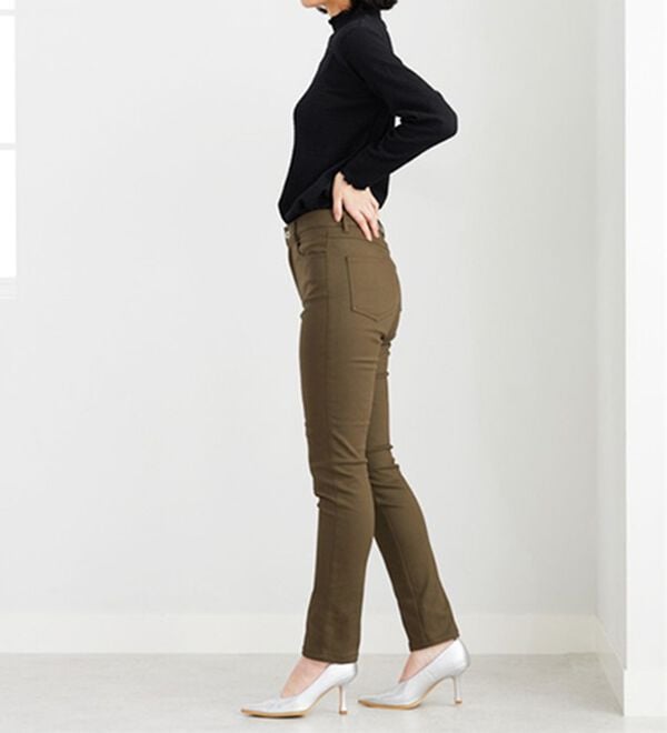 BELLUNA（ベルーナ）の「静電防止！蓄熱綿サテンストレッチカラーパンツスリム（フルレングスパンツ）」｜詳細画像