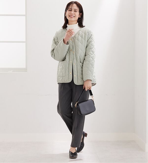 BELLUNA（ベルーナ）の「パイピング使い裏ボアキルトコート（ハーフコート）」｜詳細画像