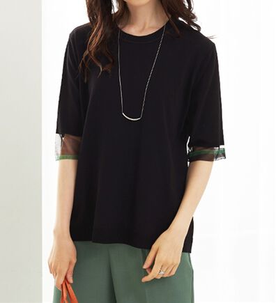 BELLUNA（ベルーナ）の「袖シアーラメ入りニットプルオーバー（ニット・セーター）」