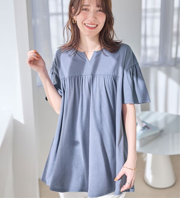 Viola e Viola（ヴィオラ エ ヴィオラ）の「軽やか綿混カットソーキーネックチュニック（チュニック）」｜ダスティブルー
