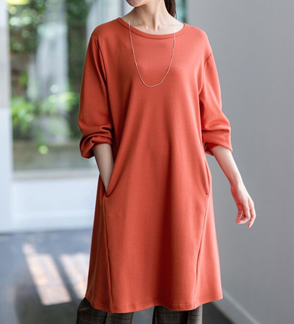 BELLUNA（ベルーナ）の「【吸湿発熱】ポンチ素材チュニックワンピース（チュニックワンピース）」｜詳細画像