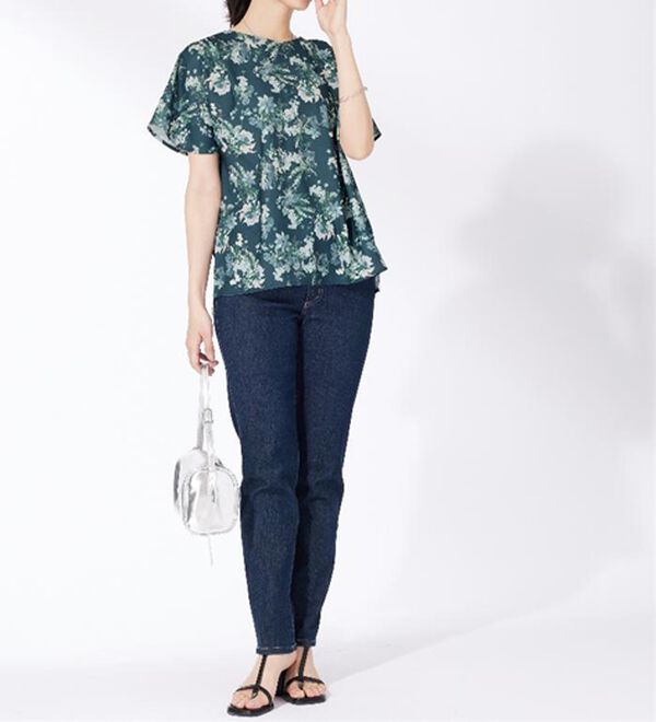 BELLUNA（ベルーナ）の「〈日比谷花壇〉袖フリルデザインブラウス（ブラウス）」｜詳細画像