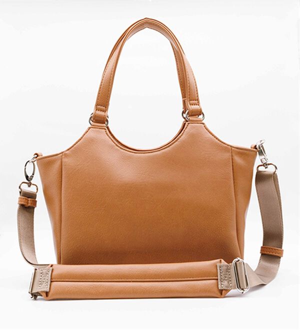 BELLUNA（ベルーナ）の「＜ゴールデンベア＞肩当て付２ＷＡＹ手提げ（ハンドバッグ）」｜詳細画像