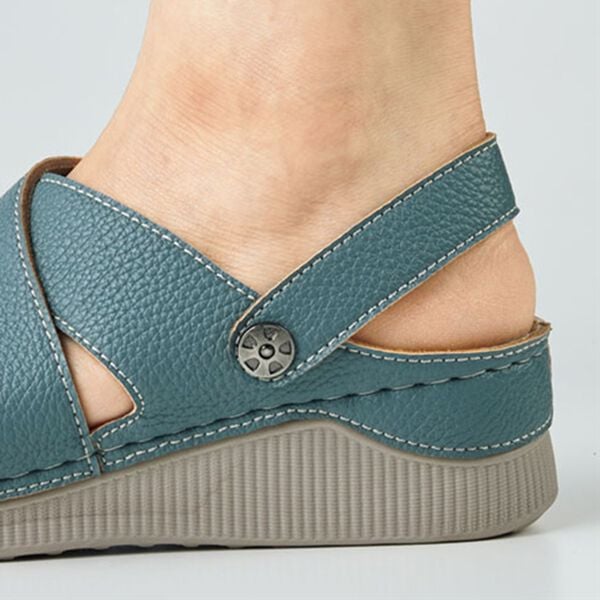 BELLUNA（ベルーナ）の「柔らかレザー調２ＷＡＹサンダル（サンダル・ミュール）」｜詳細画像