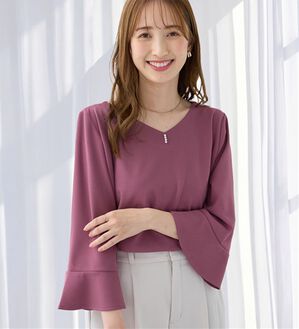 alotta（アロッタ）の「パール調ボタンフレアー袖ブラウスＴシャツ（ブラウス）」｜ダークベリー