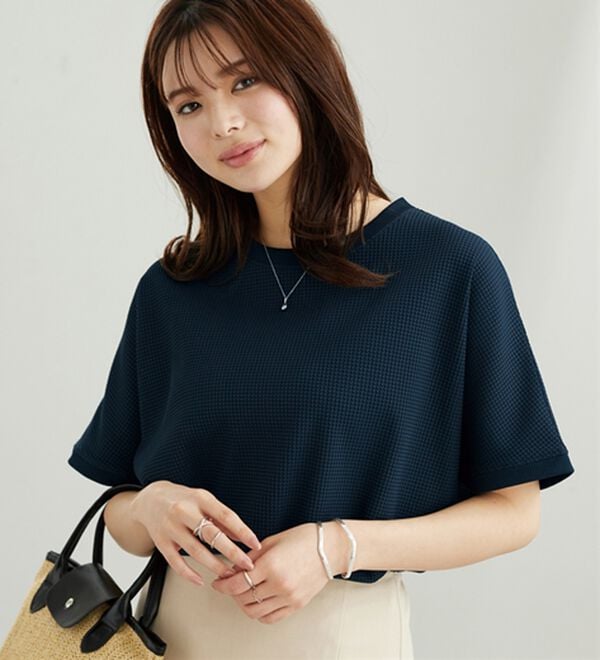 BELLUNA（ベルーナ）の「【快適Ｌａｂ．】ドライワッフル素材ドルマンプルオーバー（カットソー）」｜詳細画像