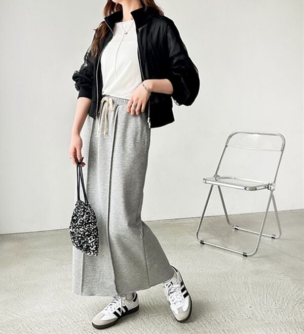 GeeRA（ジーラ）の「すっきり見え！フロントラインスウェットナロースカート（ロングスカート）」｜詳細画像