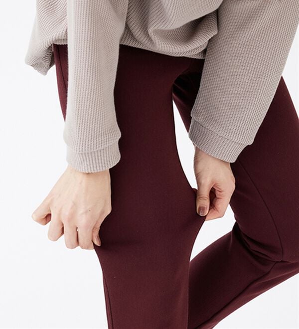 BELLUNA（ベルーナ）の「裏ベロアストレッチ素材レギンスパンツ（フルレングスパンツ）」｜詳細画像
